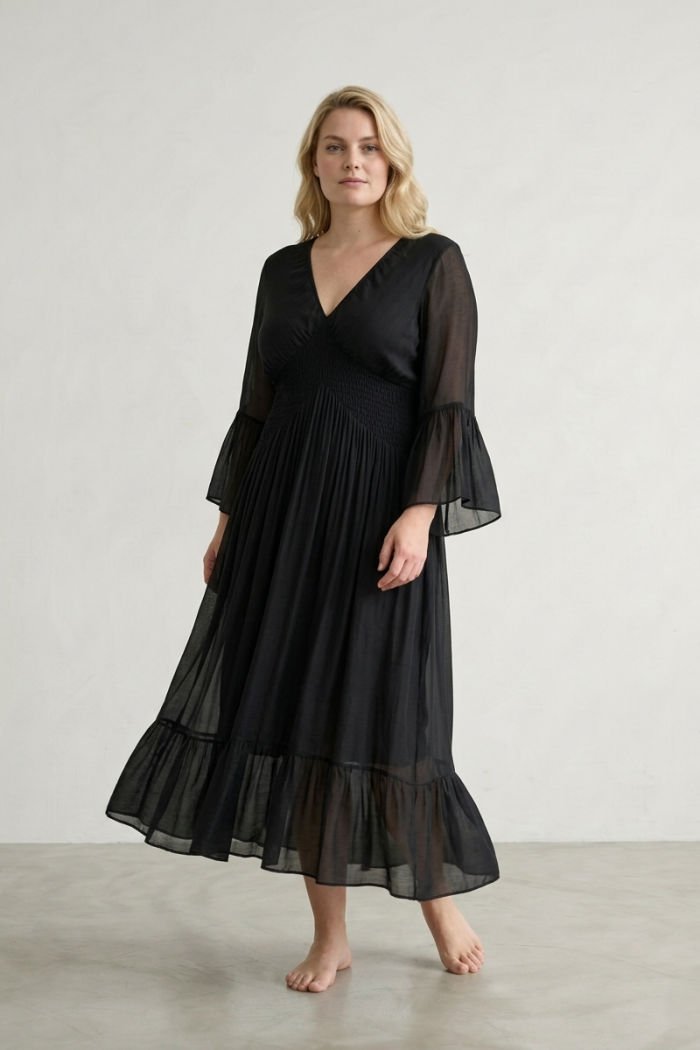 SMOCKED SILK MAXI DRESS - BLACK, ONE SIZE