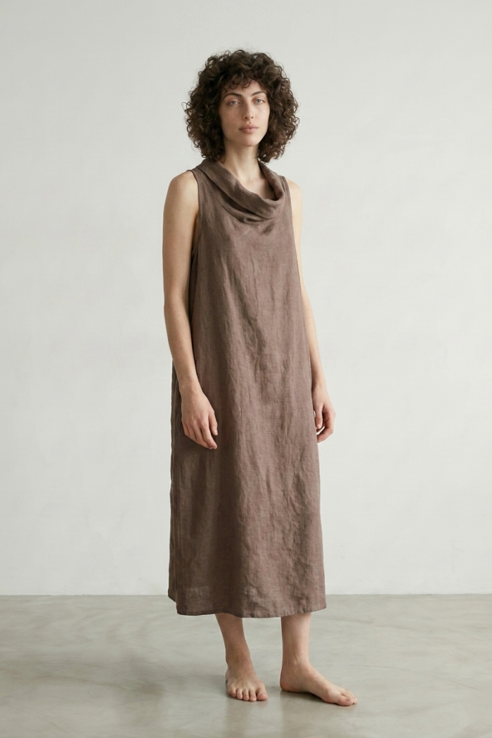 SLEEVELESS HIGH-NECK LINEN DRESS - CAMEL, ONE SIZE