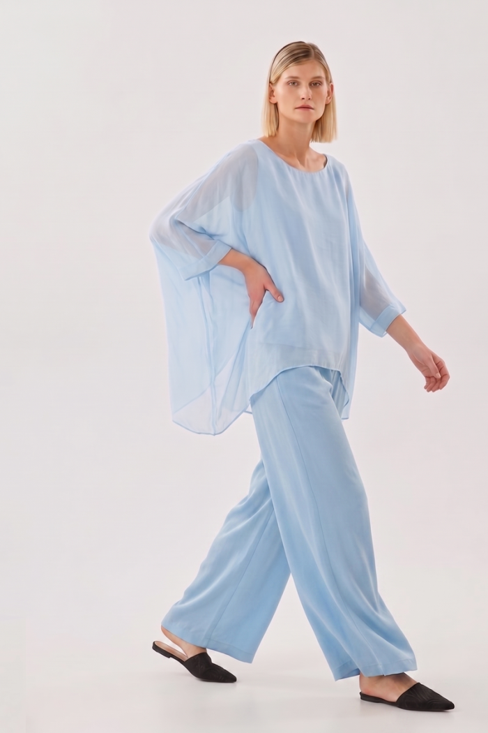 SHORT BATWING SILK TOP