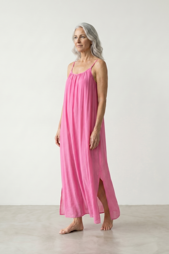 LONG SLEEVELESS SILK DRESS